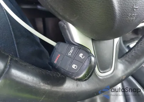 2017 Chrysler 300 Limited z USA, uszkodzony, nr VIN 2C3CCAAG8HH625845